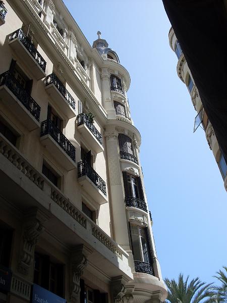 Spanien2010_6 247.jpg - nice buildings